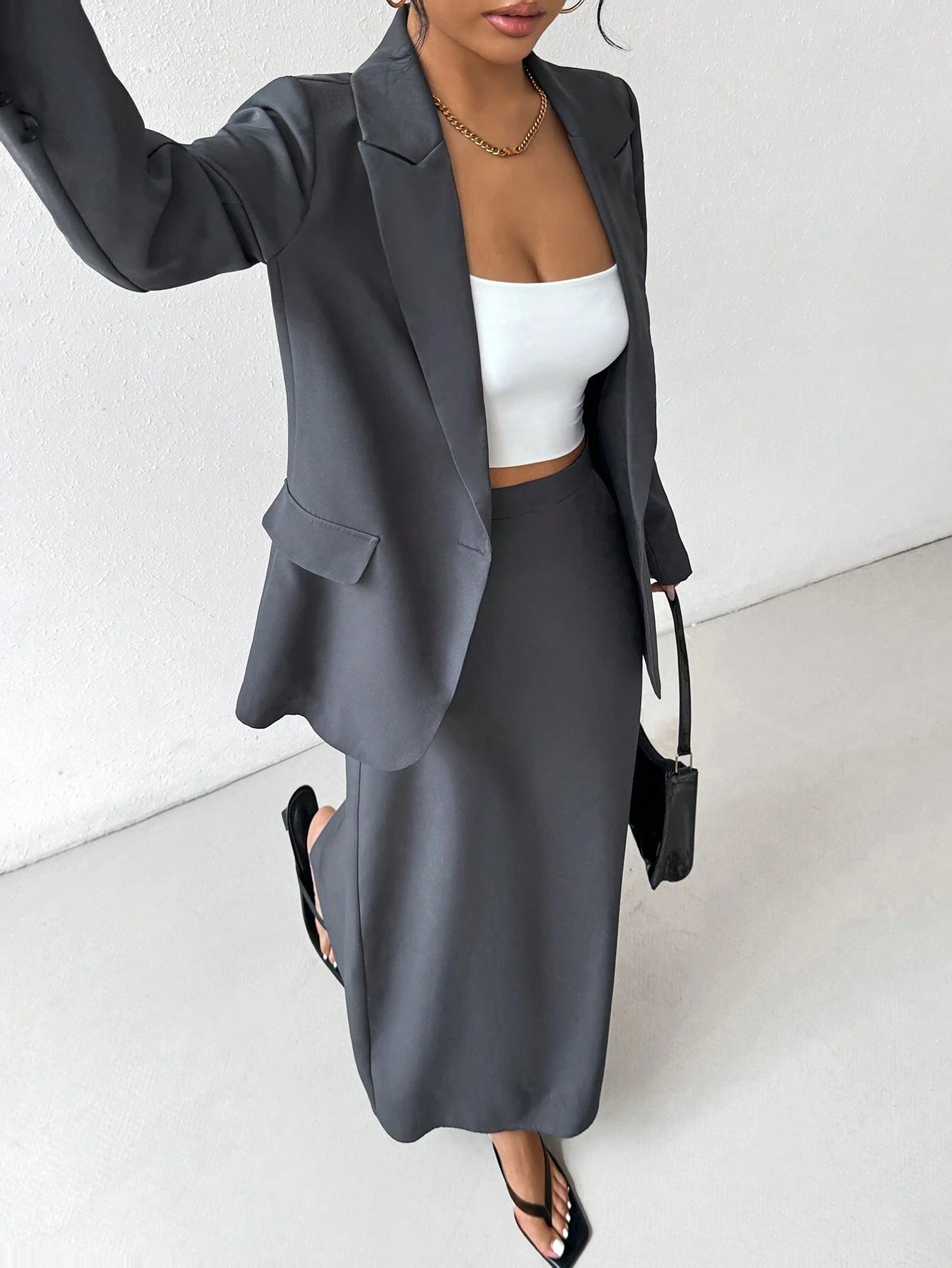 Privé Women's French Retro Casual High-Grade Gray Solid Color Minimalist Business Suit Skirt Set