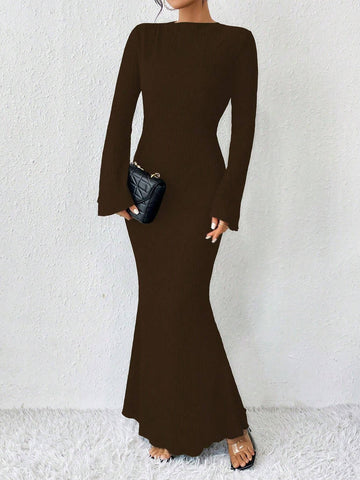 Raffinéa Solid Color Trumpet Sleeve Mermaid Dress
