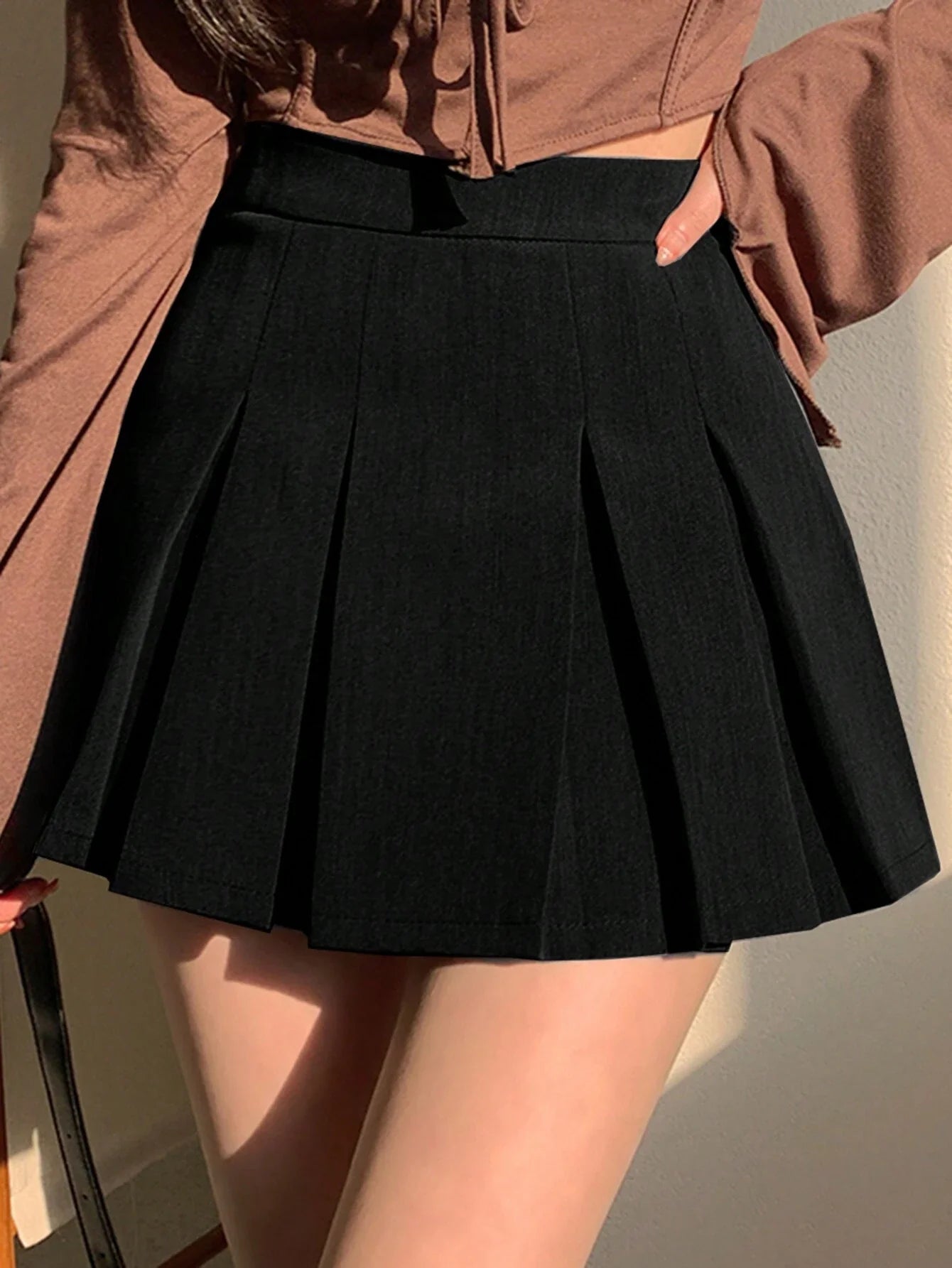 DAZY Women Leisure College Style Solid Color Pleated Skort