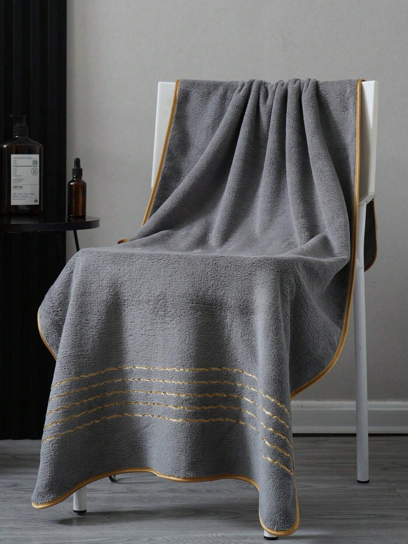 1pc Bath Towel, Multiple Colors, 70*140cm Polyester Fiber Or 34*75cm Small Hand Towel