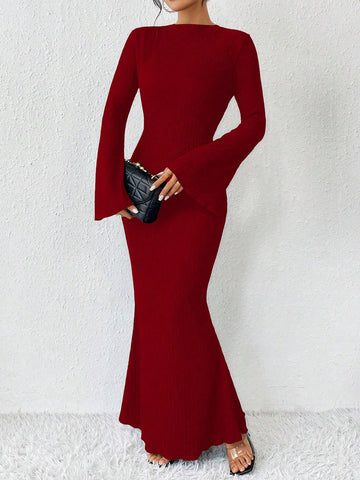 Raffinéa Solid Color Trumpet Sleeve Mermaid Dress