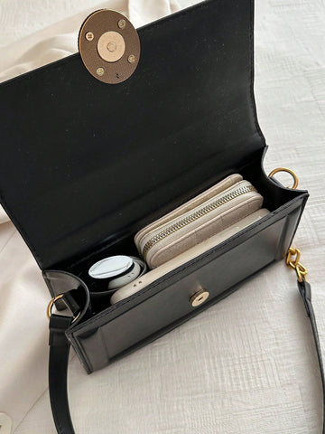 Fashion Solid Color Vintage Metal Lock Buckle Bag