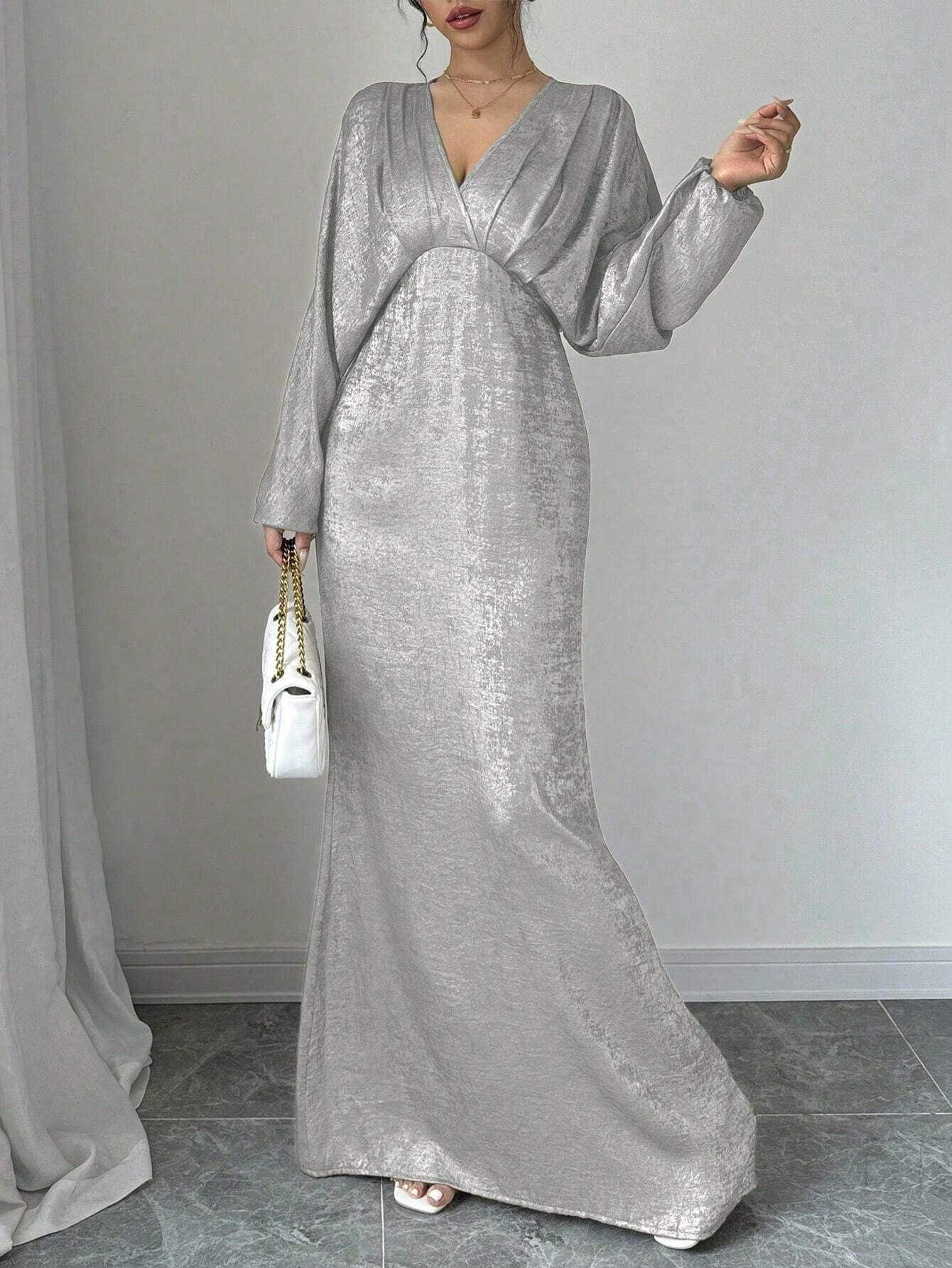 Priv� Premium Long Sleeve Dress