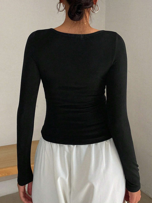DAZY Women's Solid Color Simple Casual Long Sleeve T-Shirt