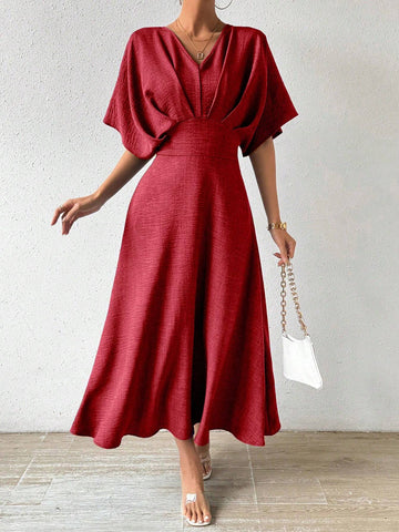 Priv� V-Neck Pleated Batwing Sleeve Dress