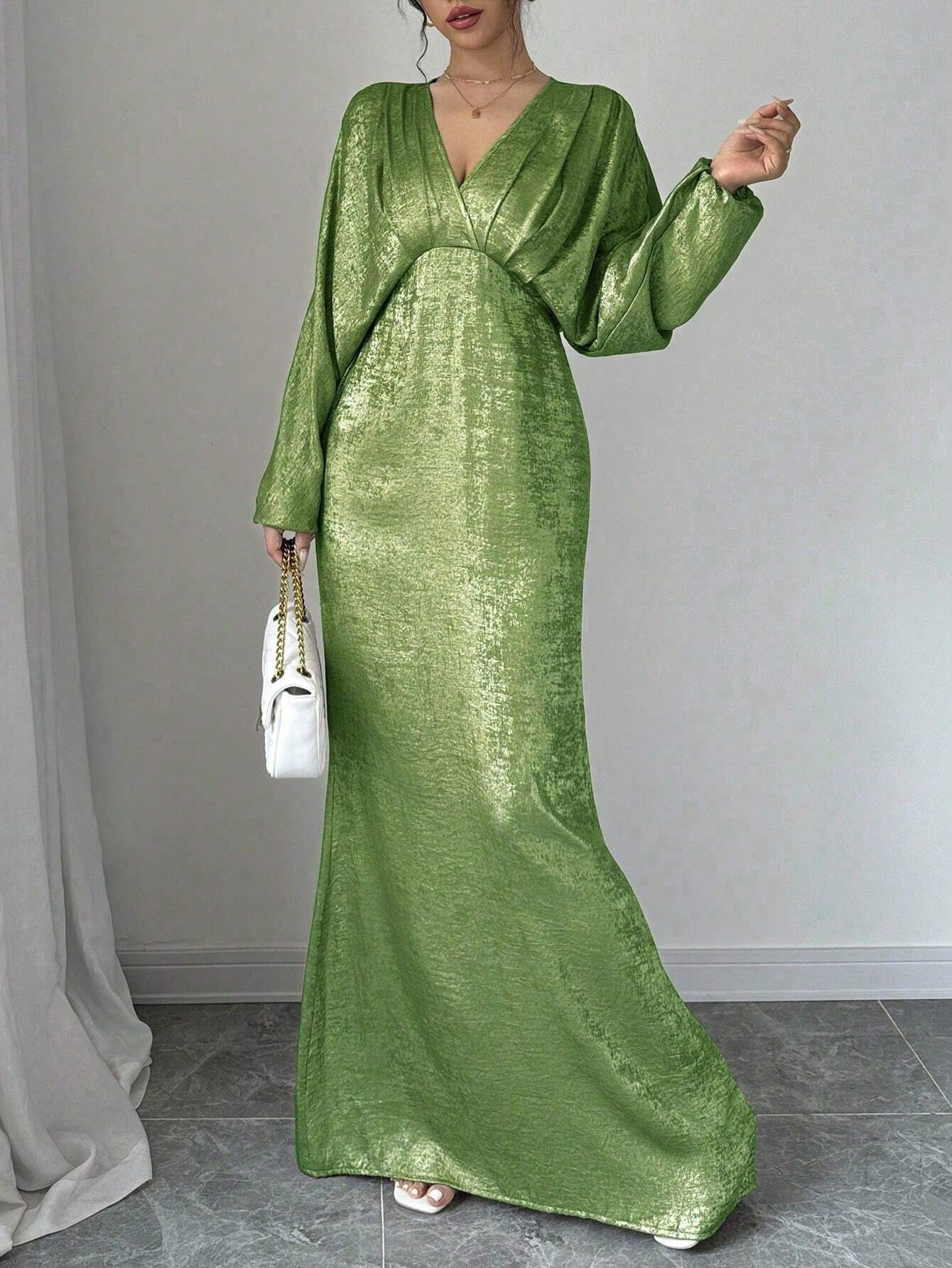 Priv� Premium Long Sleeve Dress