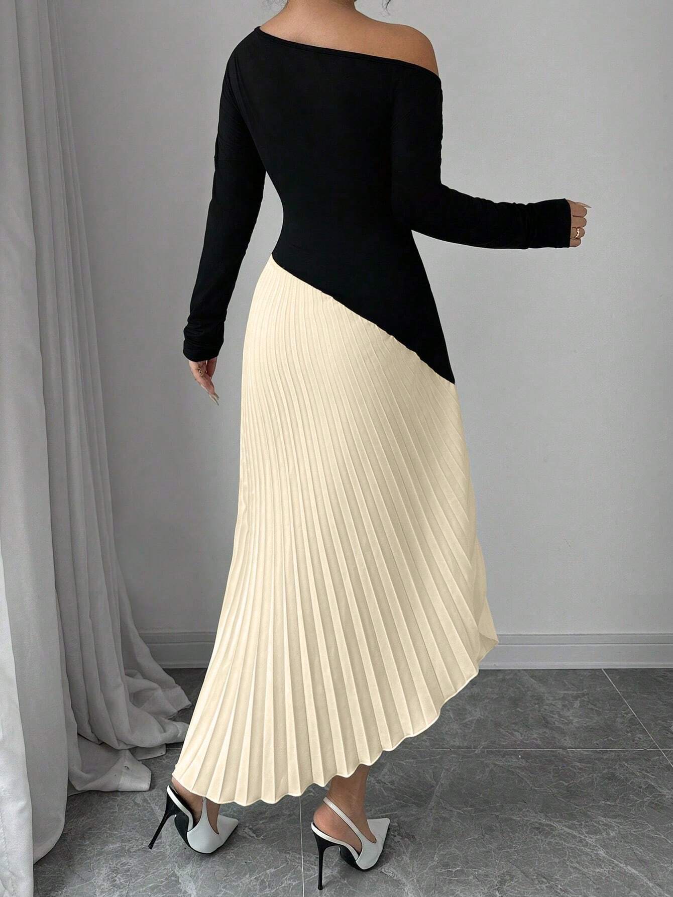 Priv� Elegant Asymmetrical Shoulder Ruffle Long Sleeve Midi Dress
