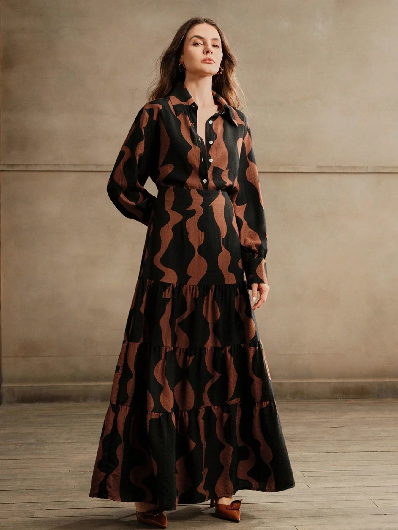Anewsta Fashionable Geometric Print Coffee Brown Skirt With Personality Splicing And High Waist Design