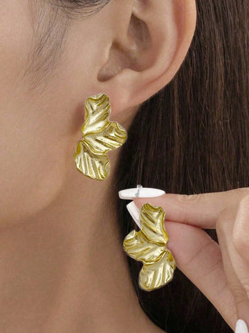 Elegant Flower Earrings