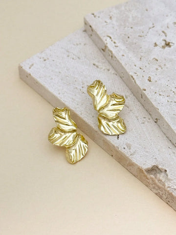 Elegant Flower Earrings