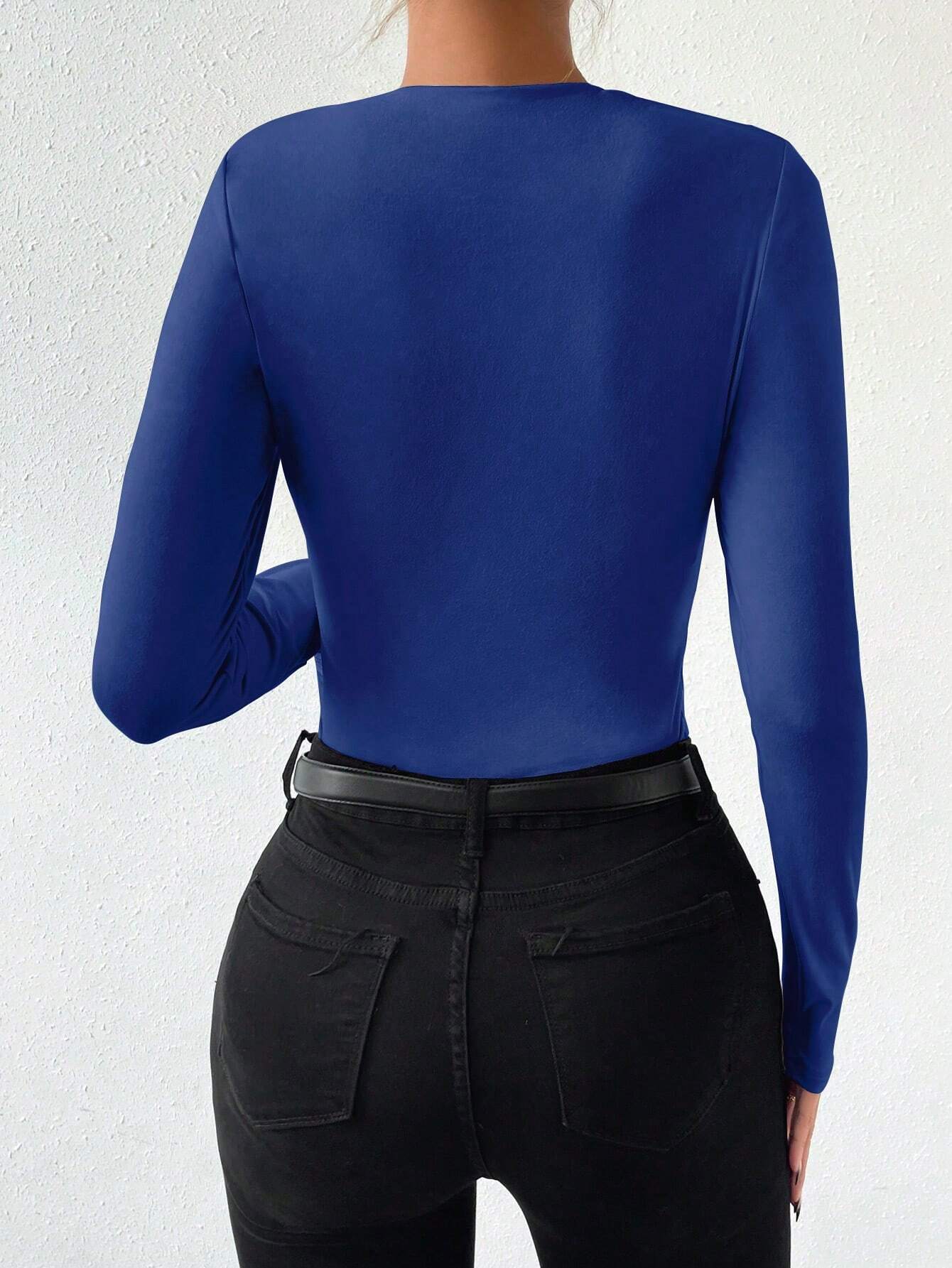 Raffin�a Solid Ruched Slim Fit Tee Bodysuit