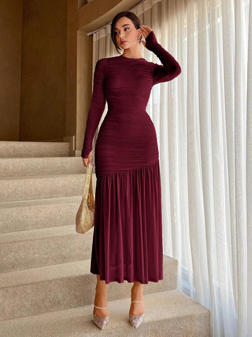 Women's Solid Color Round Neck Slim Fit Fishtail Hem Dress