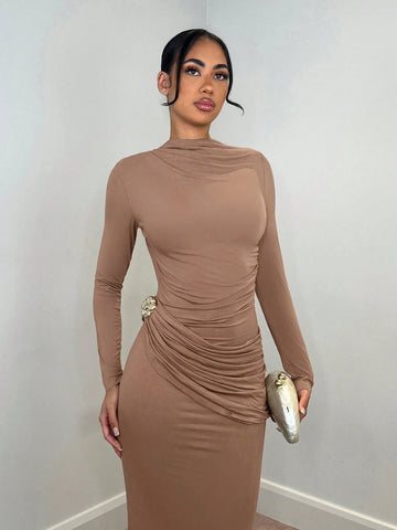 BAE Elegant Women's Long Sleeve Dress With Metal Decor