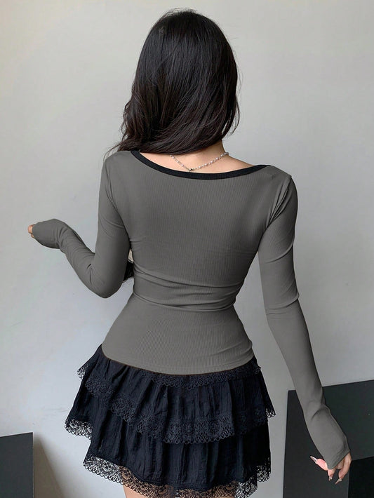 DAZY 1pc Women Autumn New Color Block Bow Decor Fitted T-Shirt