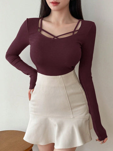 DAZY Women's Solid Color Simple Daily Crossed Strap Long Sleeve T-Shirt