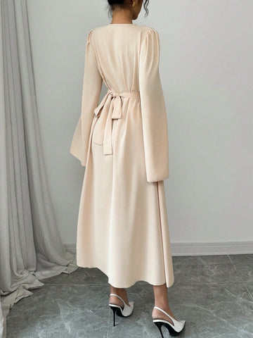 Women's Solid Color Turtleneck Flare Sleeve Elegant Dress