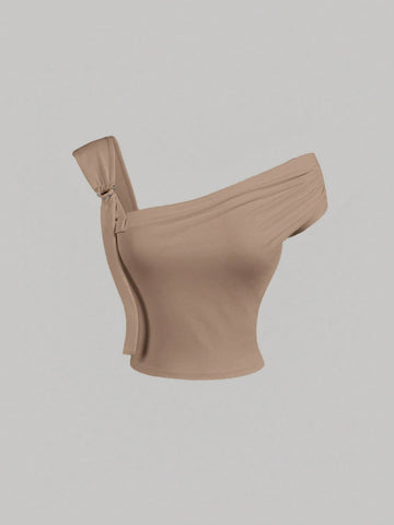 MOD Asymmetric Shoulder Women's Fitted Fashion Top