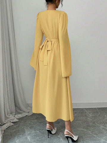 Women's Solid Color Turtleneck Flare Sleeve Elegant Dress