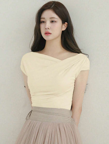 DAZY Solid Color Asymmetrical Collar Slim Short Sleeve T-Shirt