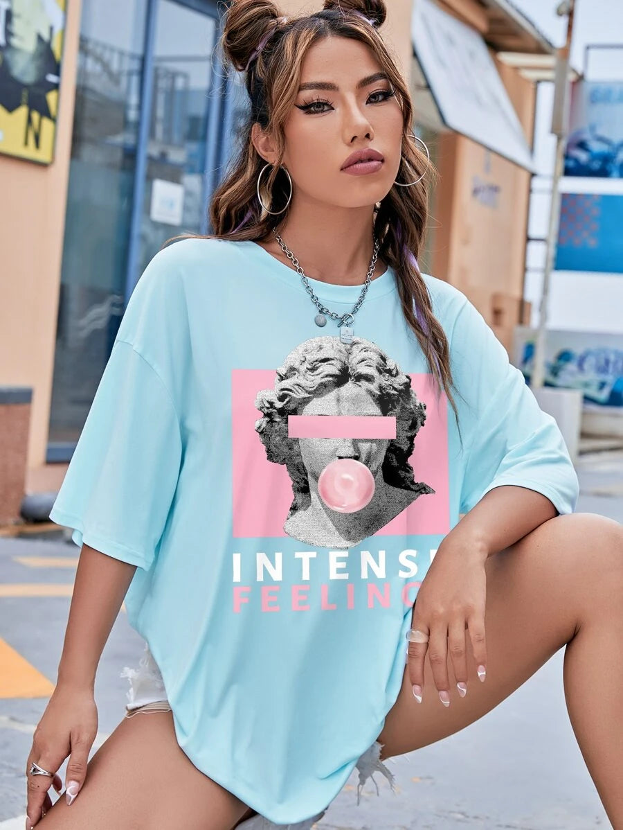 EZwear Sculpture And Letter Graphic Drop Shoulder Oversized Tee