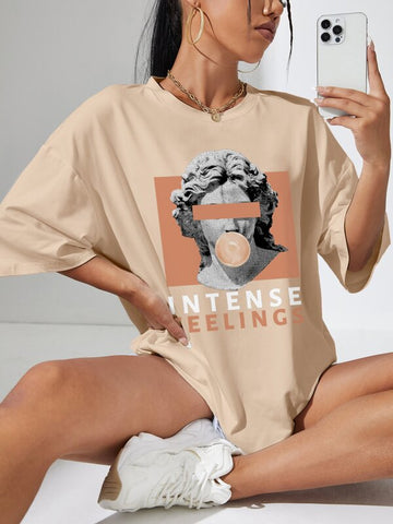 EZwear Sculpture And Letter Graphic Drop Shoulder Oversized Tee