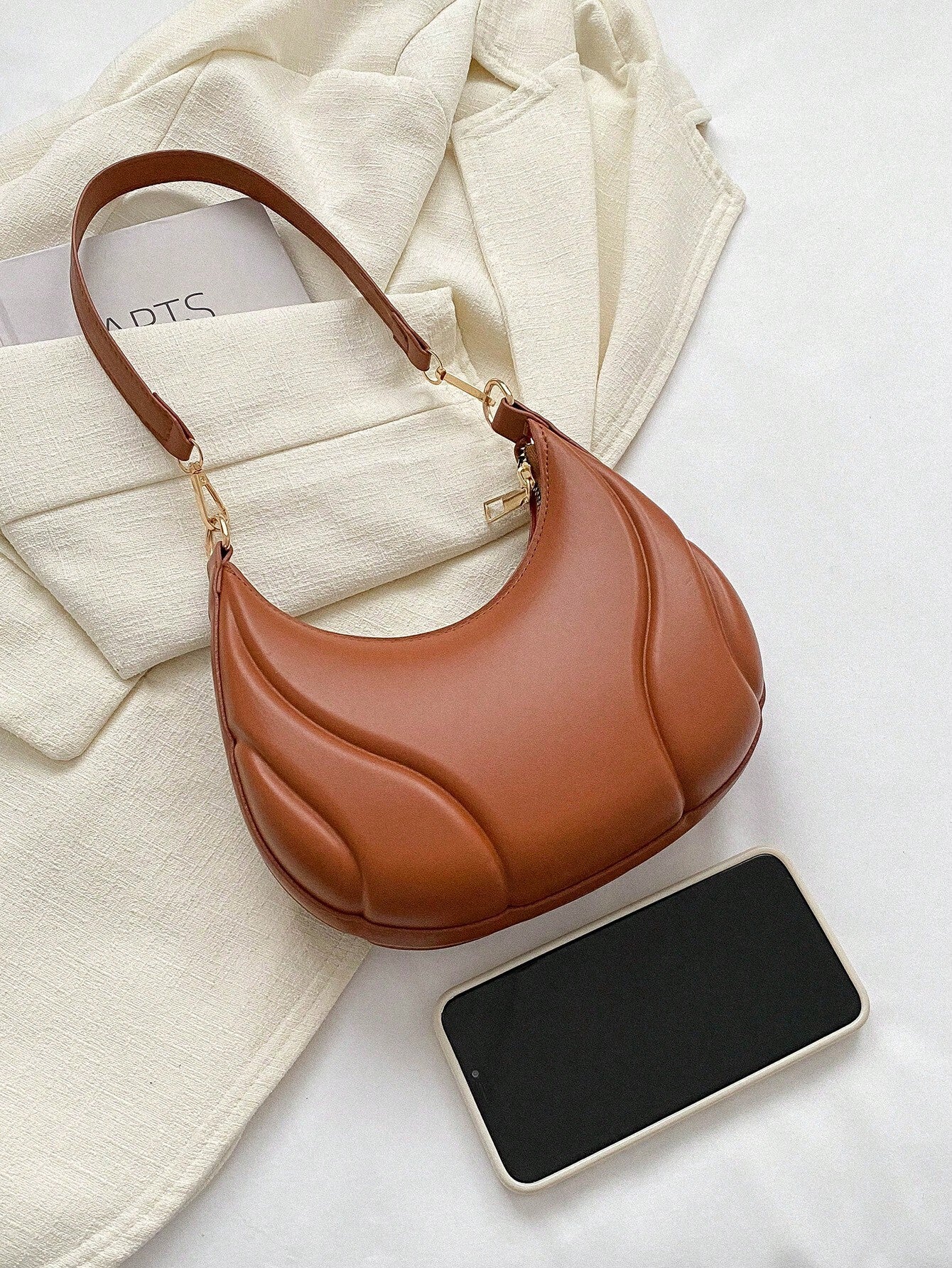 1pc Fashionable Solid Color Lightweight Crescent Shoulder Bag