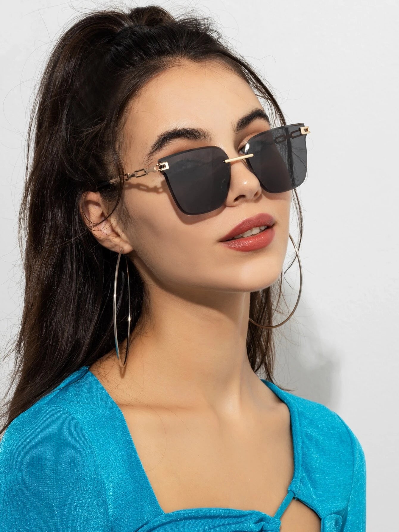 1pc Women's Metal Frameless Square Sunglasses