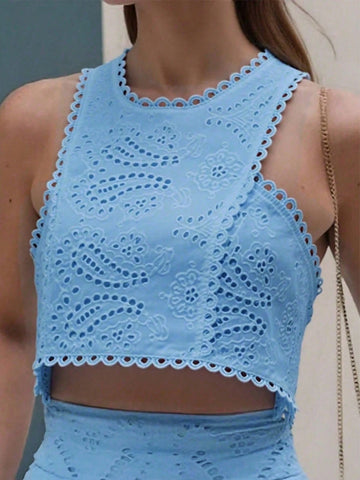 1pc Vintage Floral Hollow Out Full Embroidery Sleeveless Crew Neck Crop Top