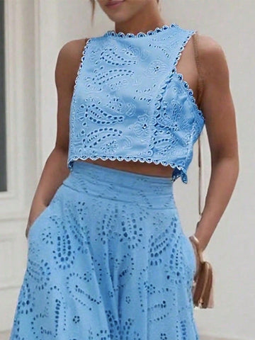 1pc Vintage Floral Hollow Out Full Embroidery Sleeveless Crew Neck Crop Top