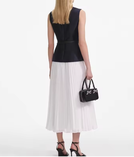 A newSummer women's round-neck elegant blue and white satin patchworkChiffon pleated sleeveless dress