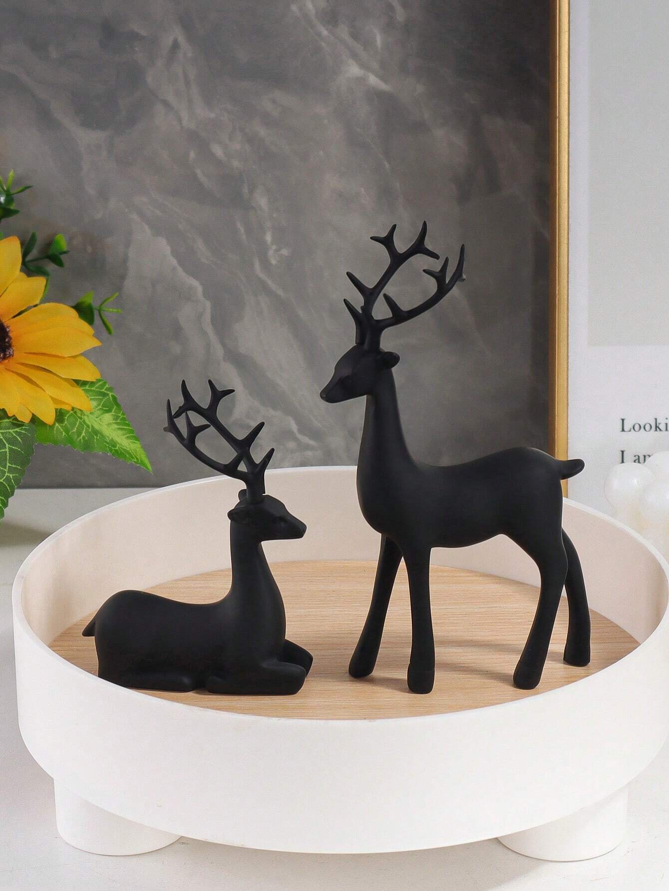 2pcs Deer Design Decoration Craft, Gold Polyresin Ornament For Home Decor