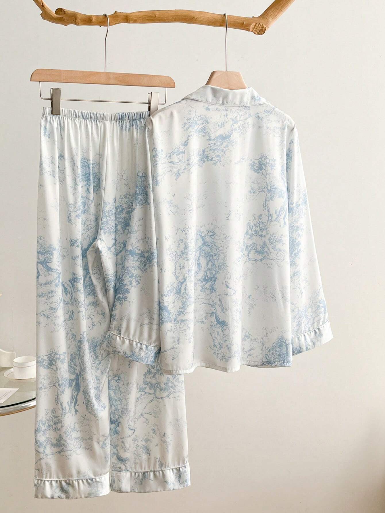 2pcs Set Ladies' Simple Mandarin Collar Long Sleeve Ice Silk Sleepwear With Ink Painting Style Print