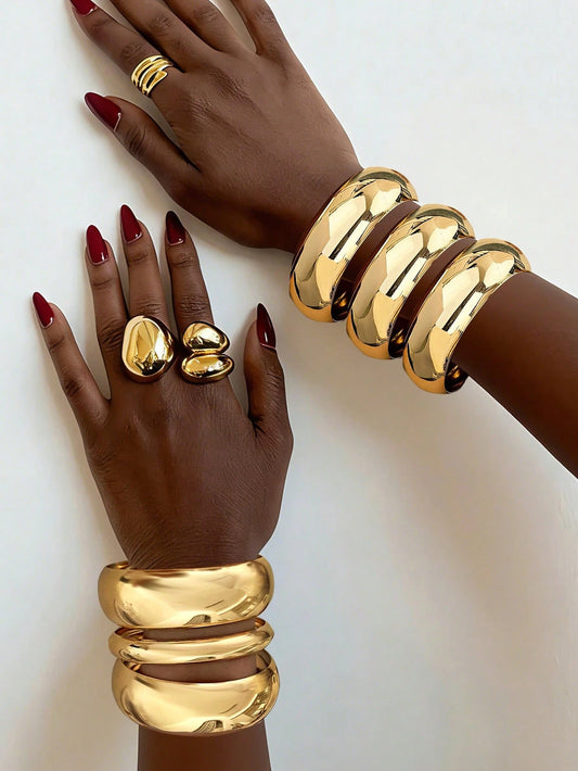 3pcs Vintage Exaggerated Coin Design Metal Gold Bangle Bracelet Set