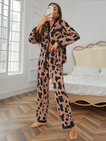 Allover Print Contrast Trim Pajama Set