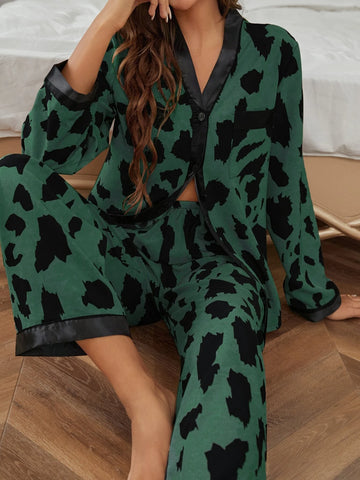 Allover Print Contrast Trim Pajama Set