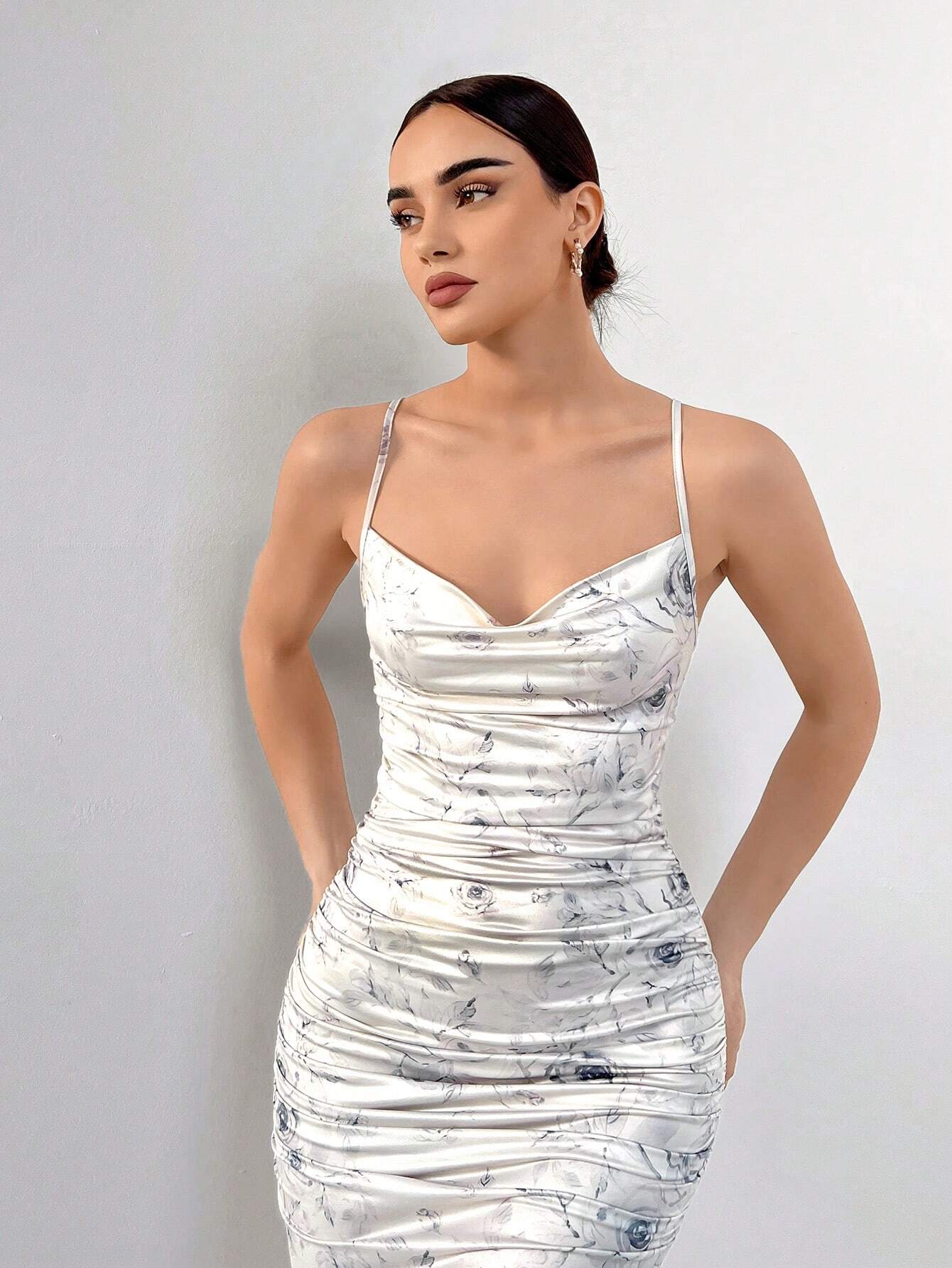 Aloruh Elegant Printed Slim Strappy Dress
