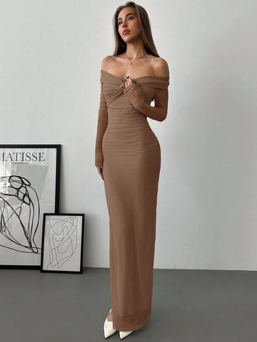 Aloruh Romantic Off-Shoulder Mesh Twist Ruched Fitted Long Sleeve Dress