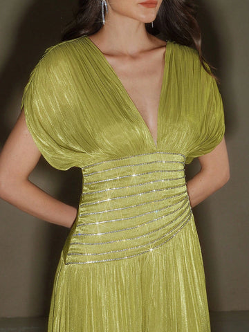 Women's V-Neck Short Sleeve Beaded Chain Pleated Waist Elegant Long Dress