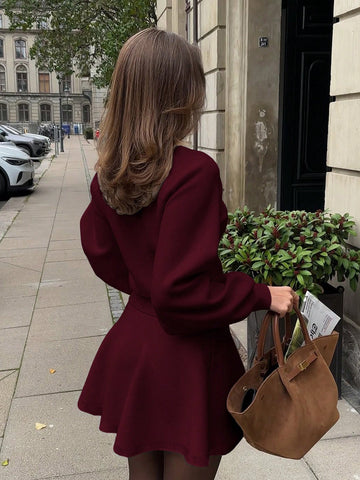 Women's New Casual Elegant Bear Pattern Knitted Pullover Sweater And Ribbed Knit Skirt