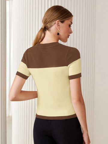 Contrast Color Fitted Knit Sweater