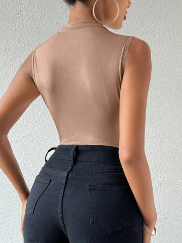 Unity Women's Stand Collar Tight-Fitting Pleated Sleeveless Bodysuit