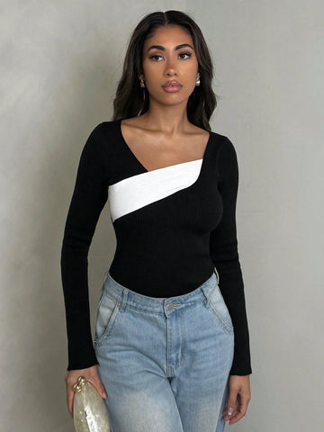 Women's Contrast Color Asymmetrical Neckline Long Sleeve Knit Sweater Top