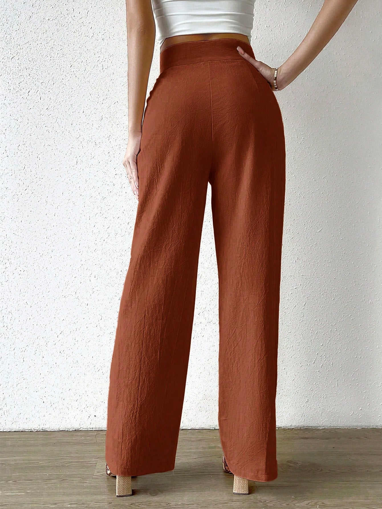 Clasi Solid Straight Leg Pants