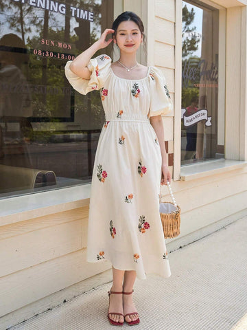 DAZY Kpop Floral Pattern Puff Sleeve Dress