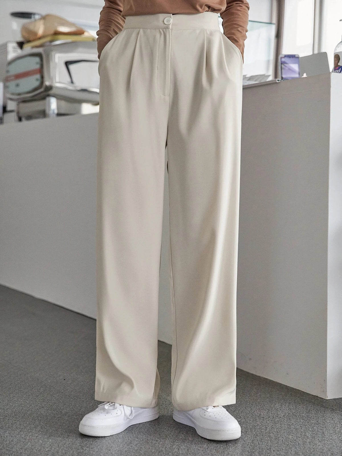 DAZY Solid Slant Pocket Wide Leg Pants