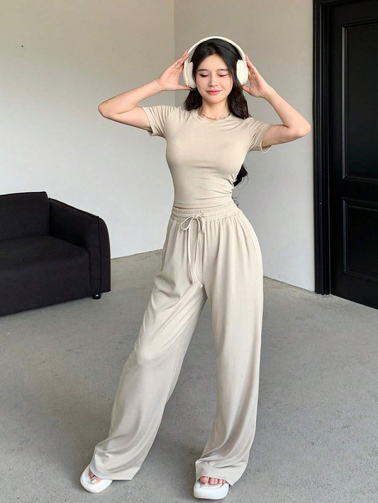 2pcs Women's Casual Plain Crew Neck Short Sleeve Top And Pants