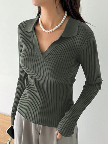 DAZY Solid Color Casual Business Style Turtleneck Fitted Sweater