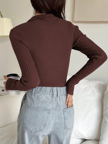 DAZY Solid Color Casual Business Style Turtleneck Fitted Sweater