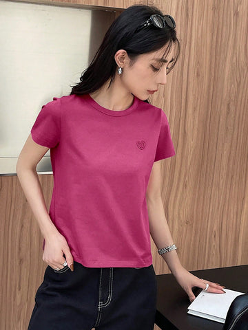 DAZY Solid Color Embroidered Heart Short Sleeve T-Shirt