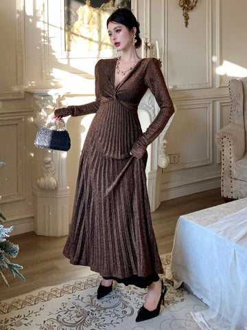 DAZY Elegant V-Neck Cinched Waist Luxury Party Dress